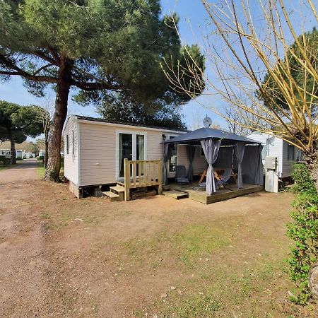 Camping A La Cotiniere-Piscine-Bungalow Cosy Entre Ocean Et Pinede Exterior foto